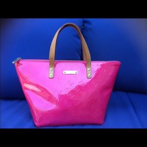 Louis Vuitton Bellevue  Vernis Pink Fuchsia Pm